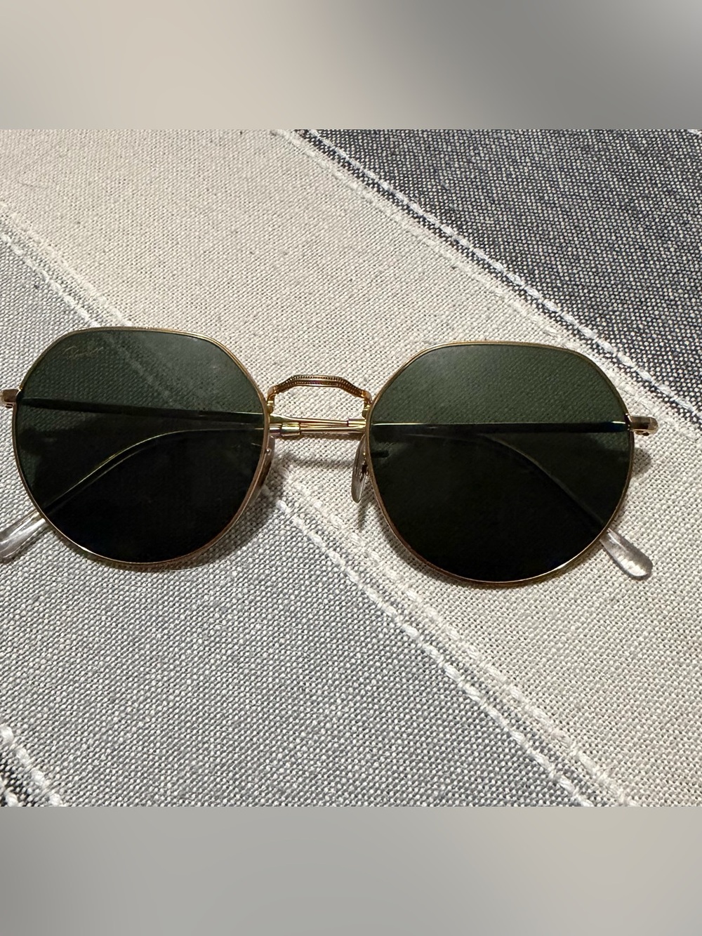 Ray-Ban Gold Frame Sunglasses with Dark Green Lenses